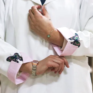 لابكوت الفراشة – الوردي الهادئ